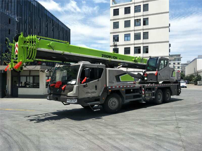 林芝市随车吊师傅告诉你租赁随车吊车如何区分吨位